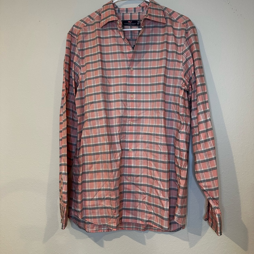 NWT men’s Vineyard Vines pink blue, white and purple plaid button up size medium
